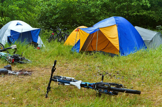 Camping in the Rain: Essential Tips, Gear and Strategies for a Wet Adventure